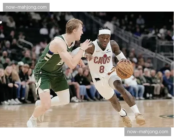 施罗德正负值+16全队最高 骑士替补阵容攻防俱佳